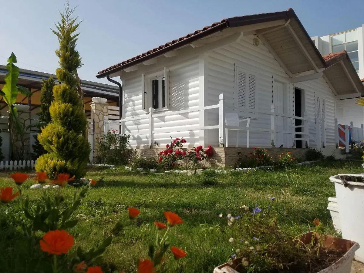 Vela E Bardhe Villa Dhermi