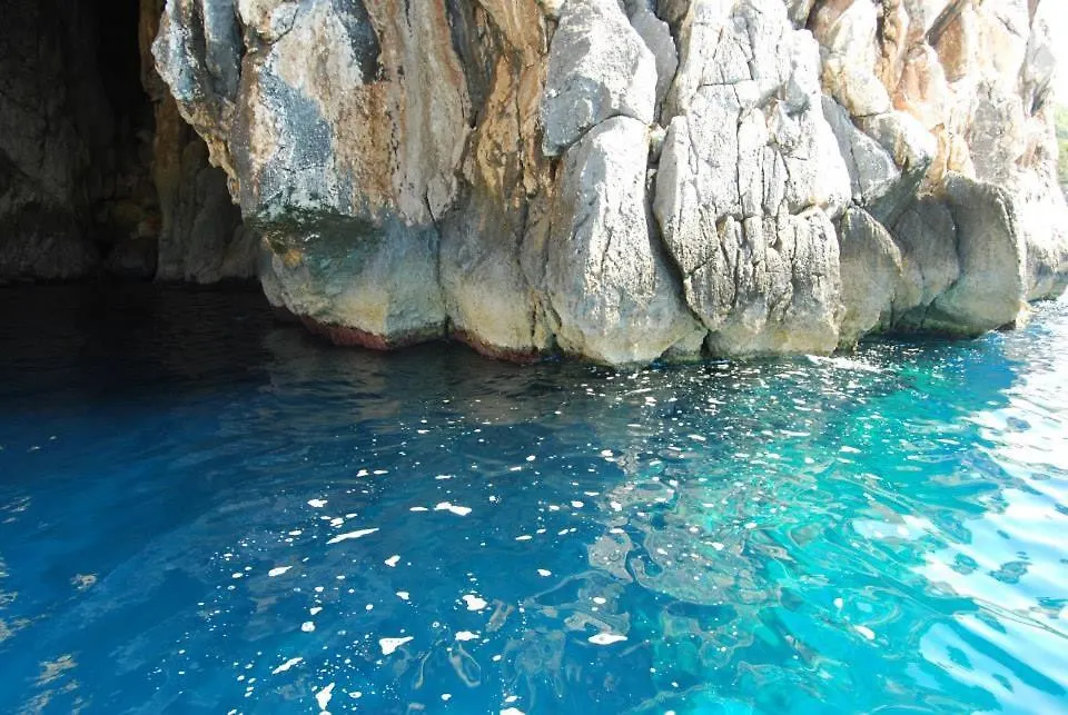 Vela E Bardhe Villa Dhermi